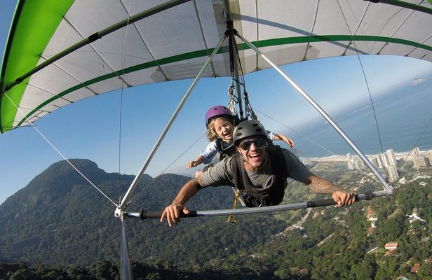 Hang Gliding and Paragliding in Rio de Janeiro