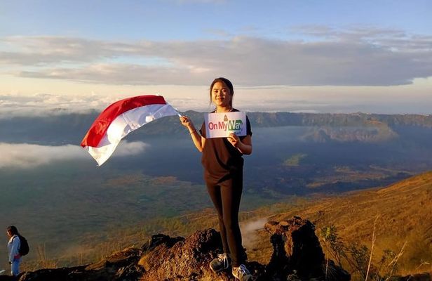 Watch the sunrise from the top of Mount Batur volcano