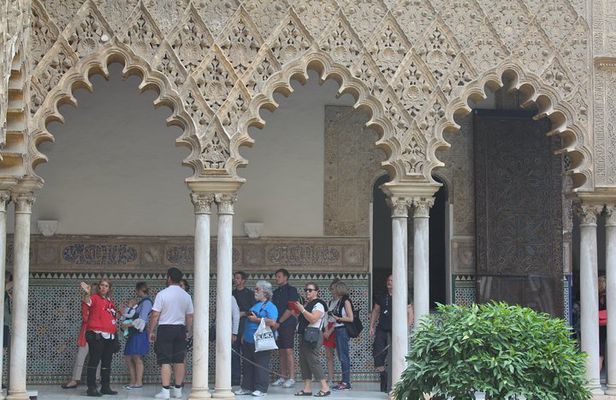 Alcázar tour and roof tour