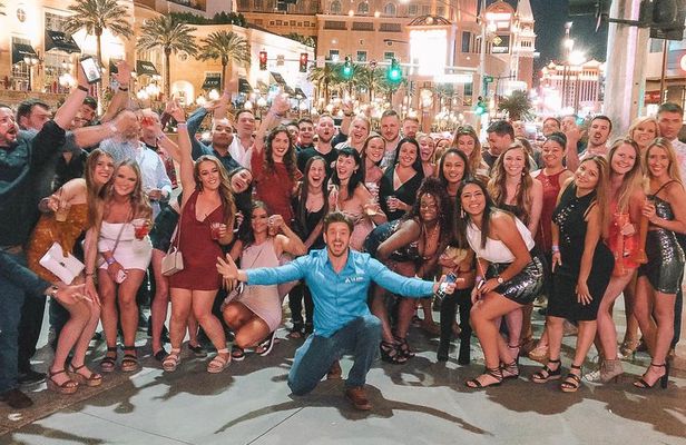 Las Vegas Club Crawl - Party Bus Tour