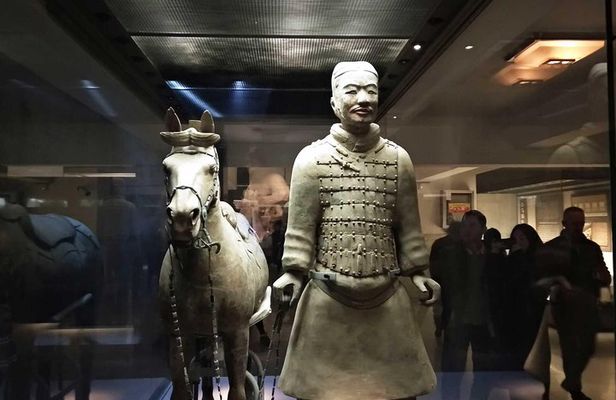 Xi'an Highlights Day Tour: Terracotta Warriors and City Sightseeing