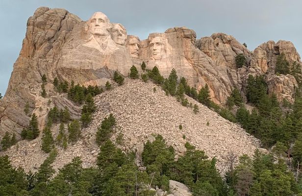 Private Mount Rushmore and Flume Trail Hike
