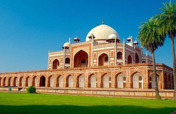Private Full-Day Tour of Old and New Delhi