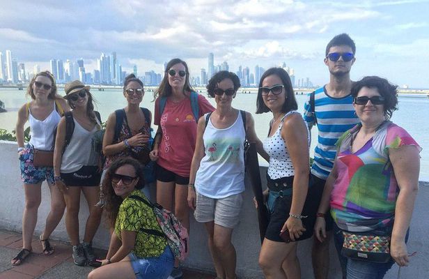 walking tour in Casco Antiguo !