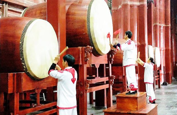 Private Hutong Tour: Prince Gong's Palace, Drum & Bell Tower 