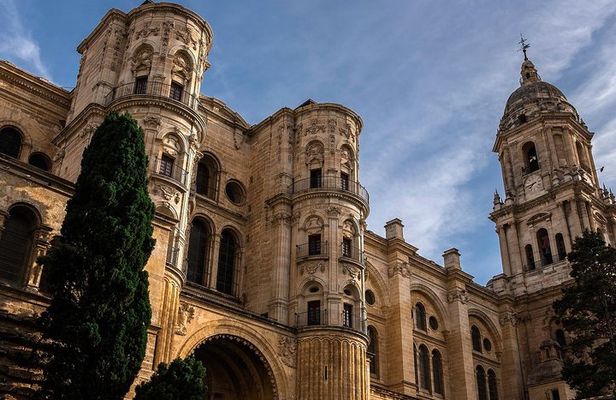 Malaga Tour with Cathedral, Alcazaba and Roman Theatre 