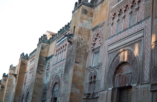 Mosque-Cathedral and Jewish Quarter guided tour