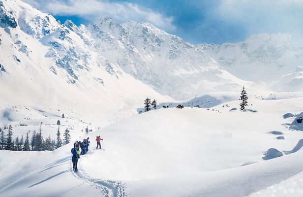 8 hours skitour trip in Tatra Mountains for advanced