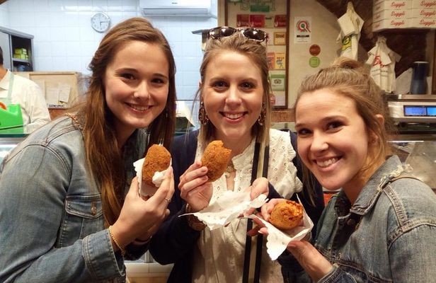 Tasty Trastevere Street Food Tour in Rome from Tiberine Island to Ponte Sisto