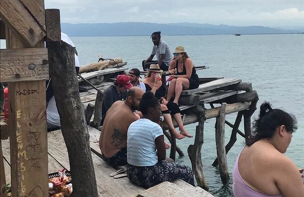 Pelican Bar Private Tour 