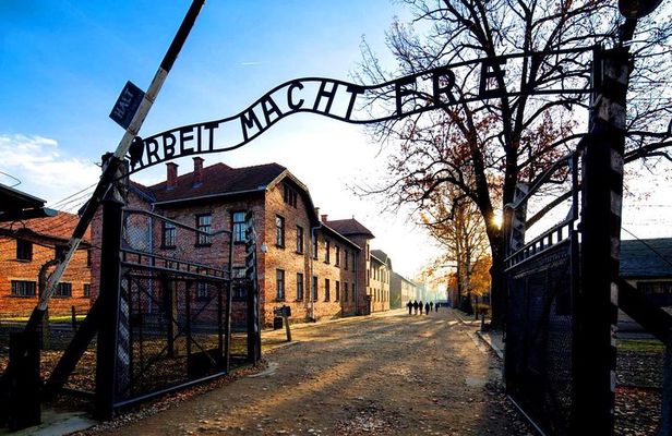 Guided tour to Auschwitz Birkenau museum from Krakow with lunch