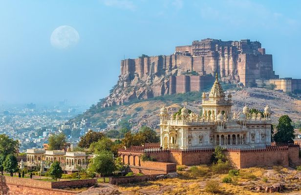 Highlights of Jodhpur (Guided Half Day City Sightseeing Tour by Car)