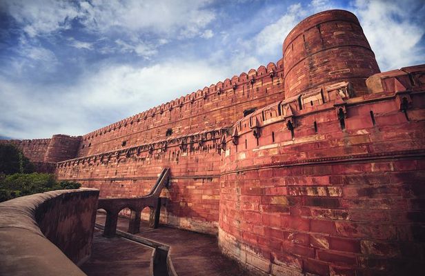 4 Days Golden Triangle Tour to Agra and Jaipur From New Delhi