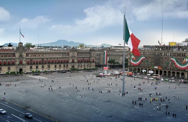 6-Night Best of Central Mexico Tour: Teotihuacan Pyramids, Taxco, Cuernavaca and Puebla from Mexico City