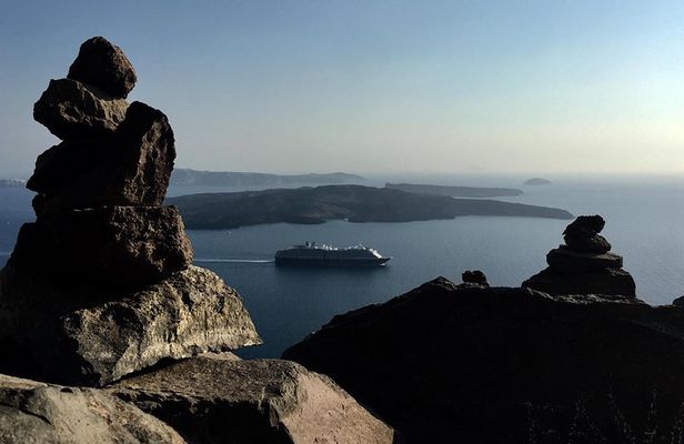 Santorini 5 Hour Custom Private Sightseeing Tour
