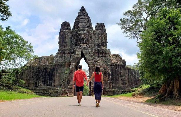 2 Day Tours Angkor Wat Sunrise - Beng Mealea - Tonle Sap Lake 