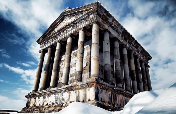 Winter: Charents' Arch, Garni, Geghard, Lavash baking masterclass