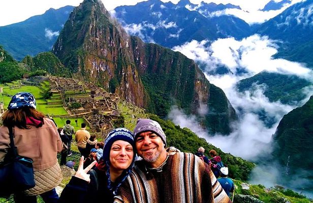 Inca Trail to Machu Picchu 04 Days