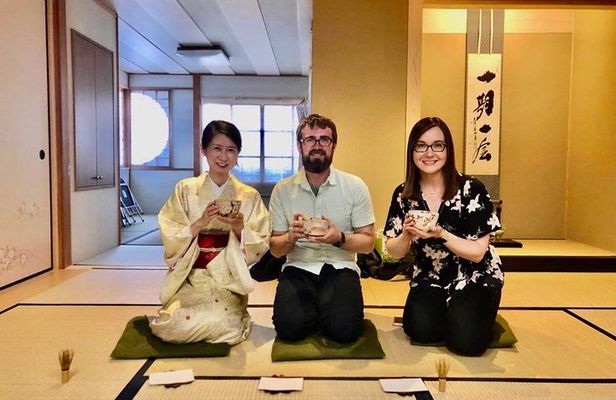 Kyoto Tea Ceremony & Kiyomizu-dera Temple Walking Tour