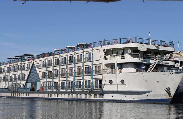 Standard Nile Cruise 5 days 4 nights from Luxor to Aswan 