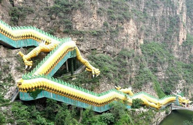Longqingxia Gorge Cruise and Badaling Unrestored Great Wall Private Day Tour