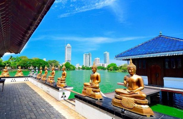 Colombo City Tour with Holiday Walkers Sri Lanka