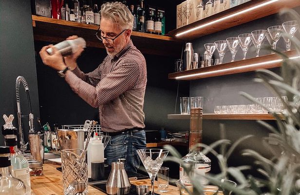 Broken Bones Gin Experience