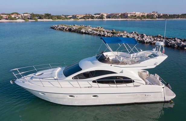 4H 42' Azimut Yacht All-Inclusive from Tulum & Playa del Carmen.
