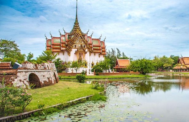 From Bangkok : Muang Boran - The Ancient City of Samut Prakan