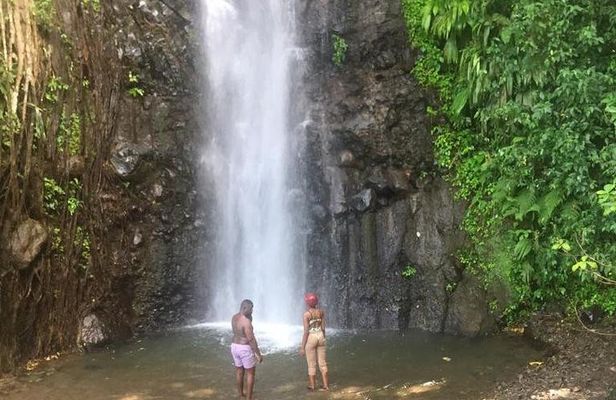Dark View Falls Tour and Beach