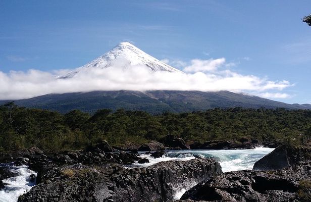 Private Day tour Petrohue Falls, Osorno Volcano & Puerto Varas