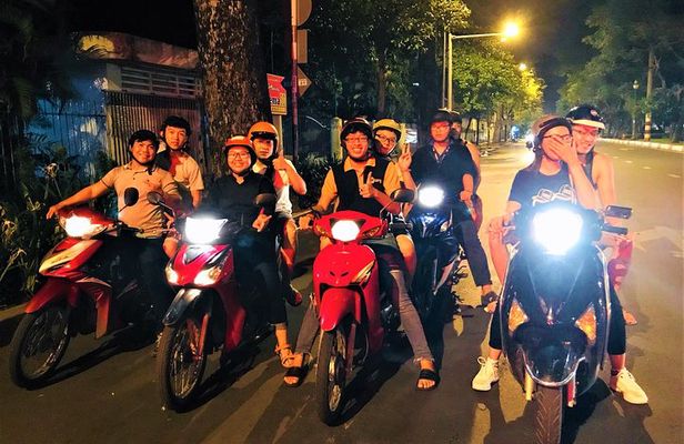 Midnight City Sightseeing Experience On Motorbike in HCMC