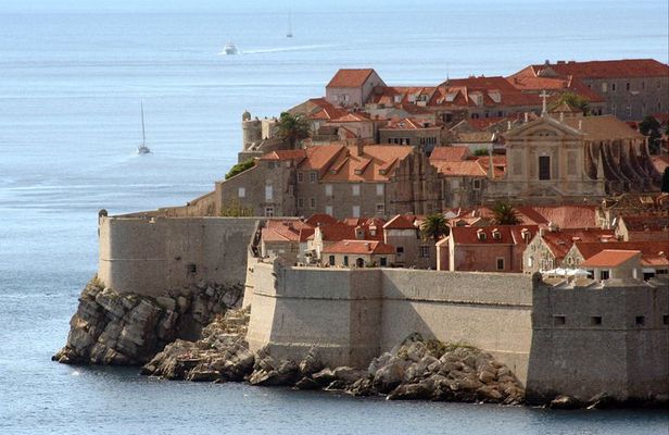 Old Town Sights & History: Small-Group Walking Tour With A Local