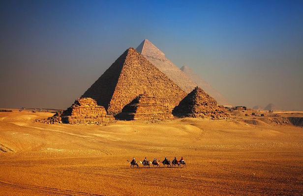 Everything in Cairo in 2 Days , Pyramids, Museum, Old City & Nile Dinner Cruise