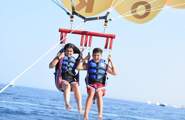 Amazing Parasailing Experience 