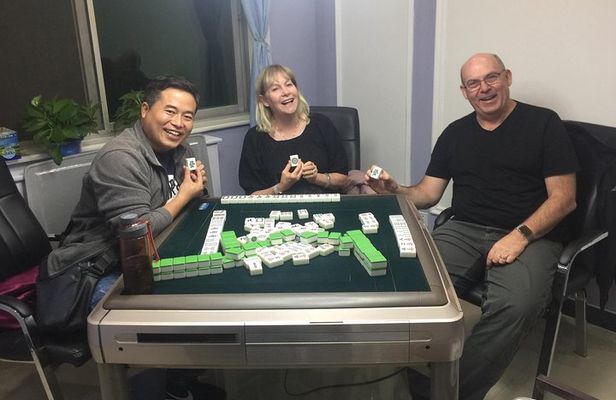 Learn and Play Mahjong in Xi’an 