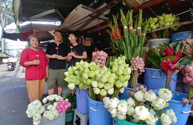 Saigon Market Tour by motorbike ( different markets in HCMC)