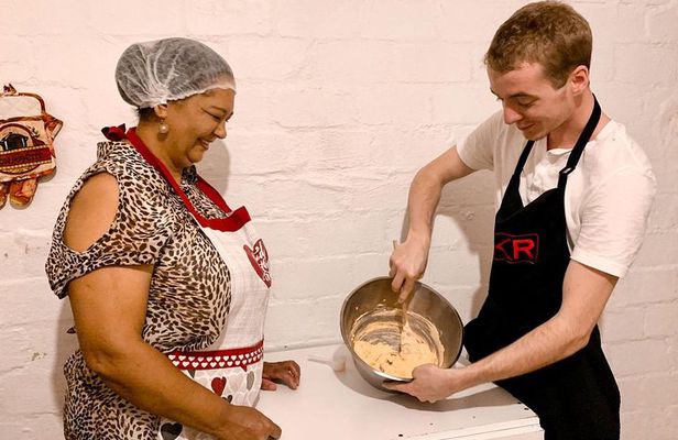 Private Authentic Cape Malay Cooking Class in Manenberg with Locals