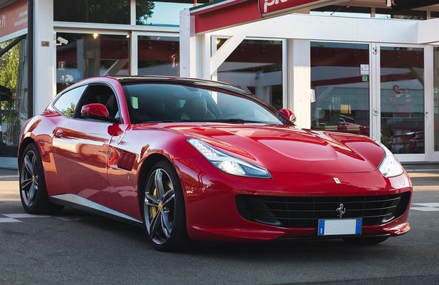 Ferrari GTC4Lusso Road Test Drive