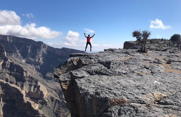 Private Day Trip to Nizwa & Jabal Shams (The Grand Canyon of Oman)