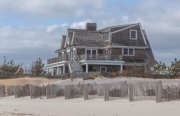 Hamptons Private Day Trip from New York City