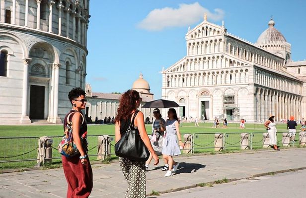 Tuscany in One Day: Pisa, Siena, San Gimignano & Chianti Lunch