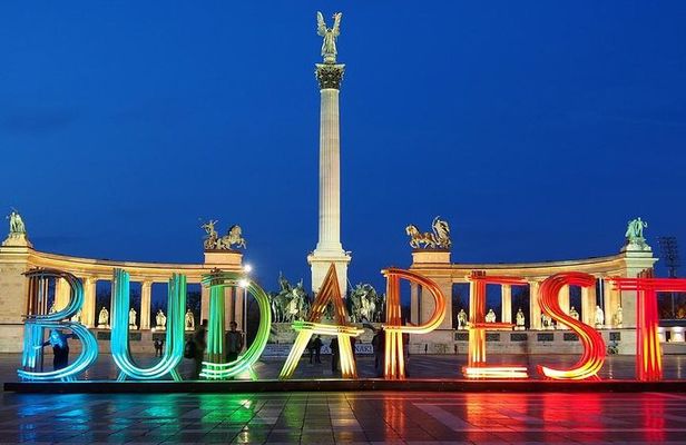 Budapest Private Grand Tour by Car/Minibus