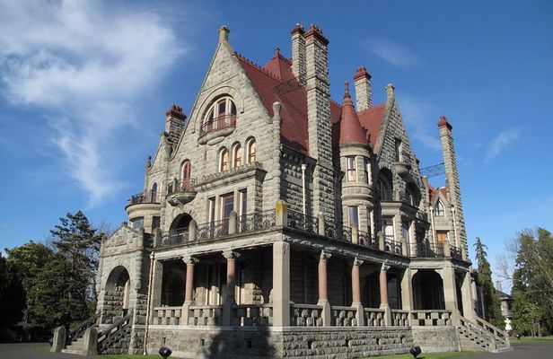 Craigdarroch Castle Pedicab Tour
