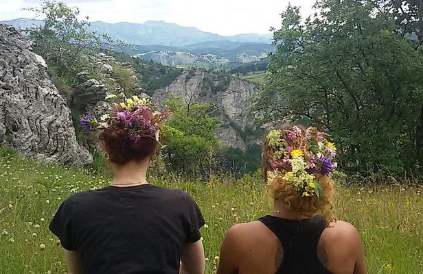 Lukomir Nomad Village Hiking Tour - Private Trip