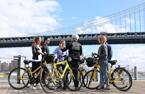 Brooklyn Bridge and Waterfront 2-hour Guided Bike Tour