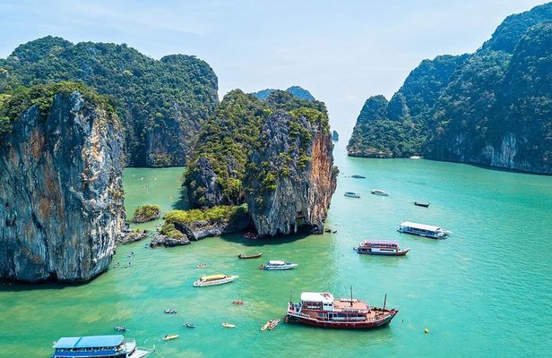 Phang Nga Bay(James Bond Island)Tour with Lunch by Long Tail Boat