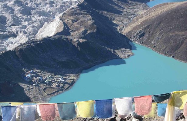 Gokyo Valley Trek