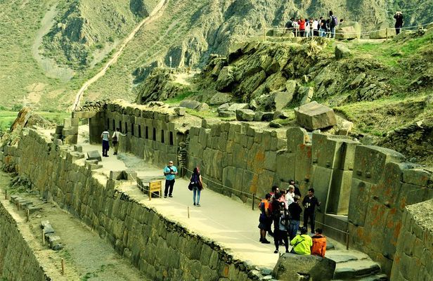 Sacred Valley and Machu Picchu 2 days