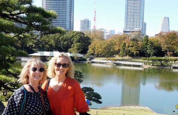 Tokyo Japanese Garden Lover's Private Tour with Government-Licensed Guide